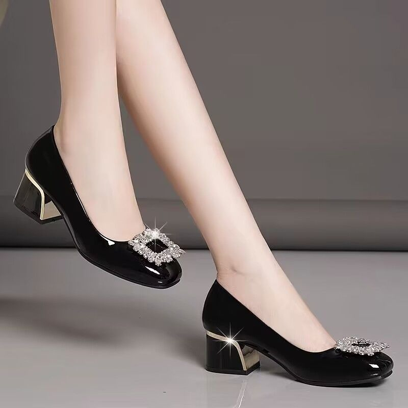 Women'S Shoes In Wide Width - Damskie mokasyny ze skóry naturalnej na